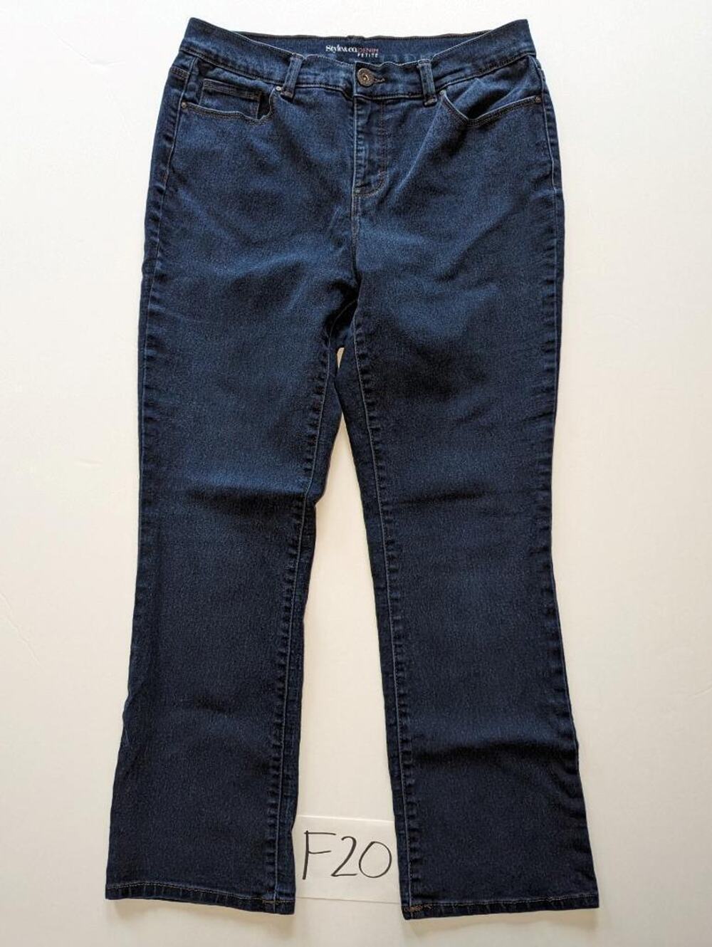 Style & Co Blue Jeans Size 10 Petite Short Tummy Control Modern Boot -0323F20